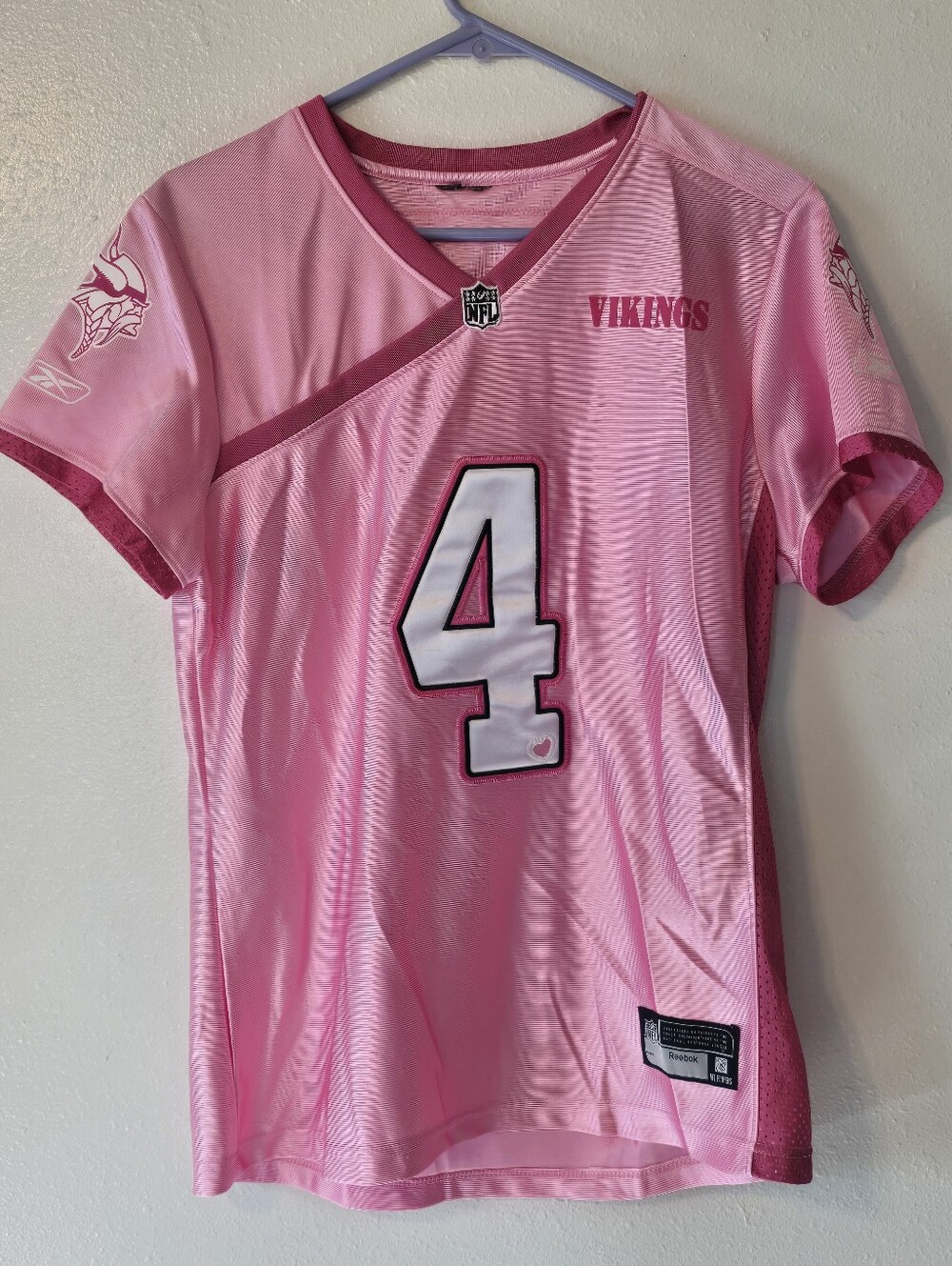 VINTAGE Reebok NFL Minnesota Vikings Brett Favre #4 Pink Jersey Women's Large
